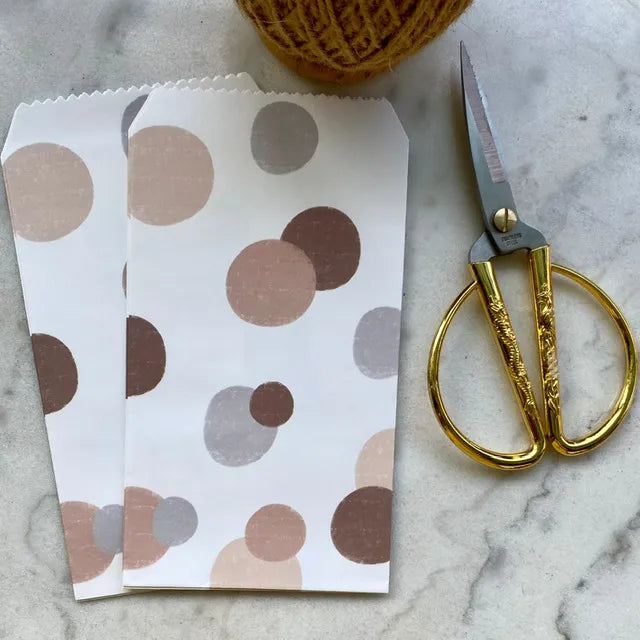 Set 5 bolsitas papel diseño lunares café y gris