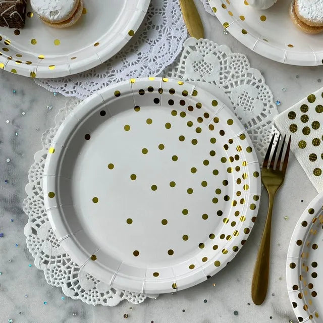 Set platos cumpleaños blancos puntos dorados