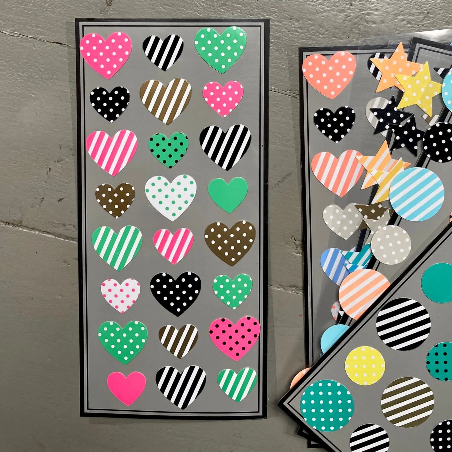 Stickers corazones fucsia y verde