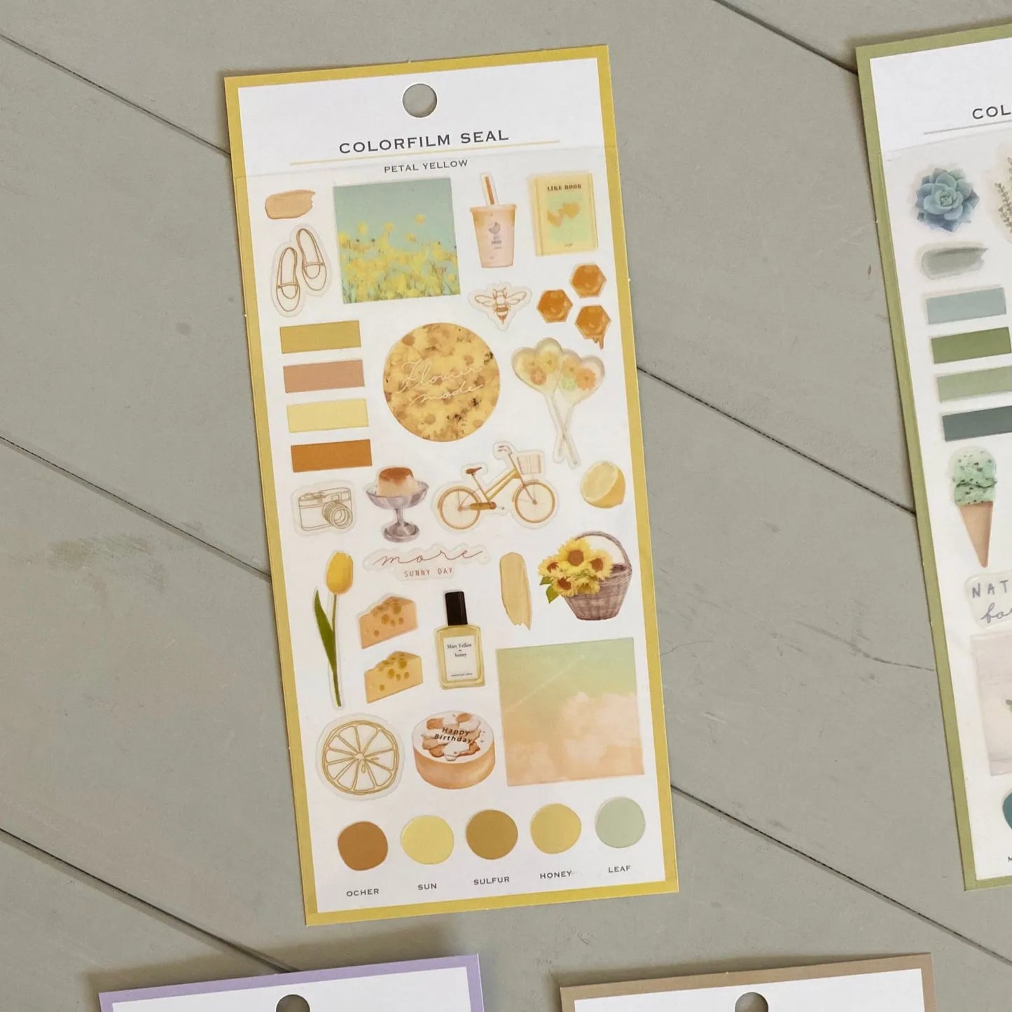 Sticker pantone amarillo