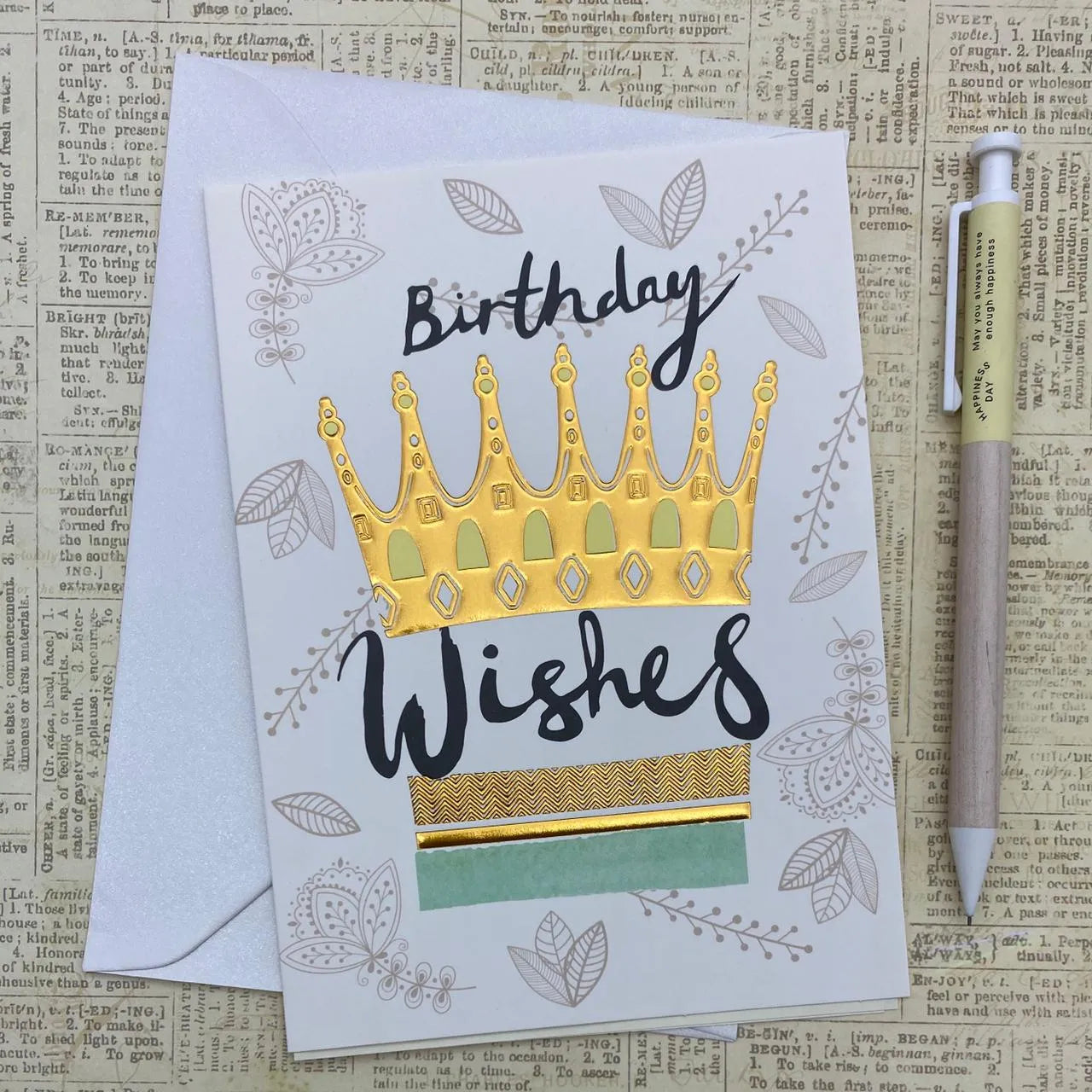 Tarjeta detalles dorados corona