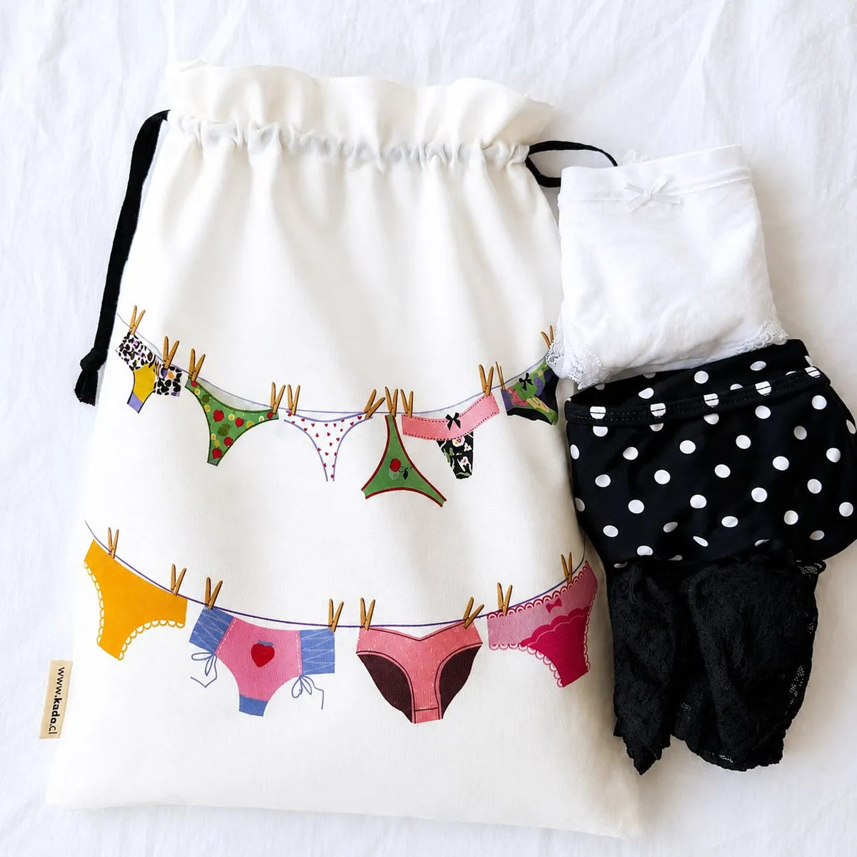 Bolsa ropa estampada