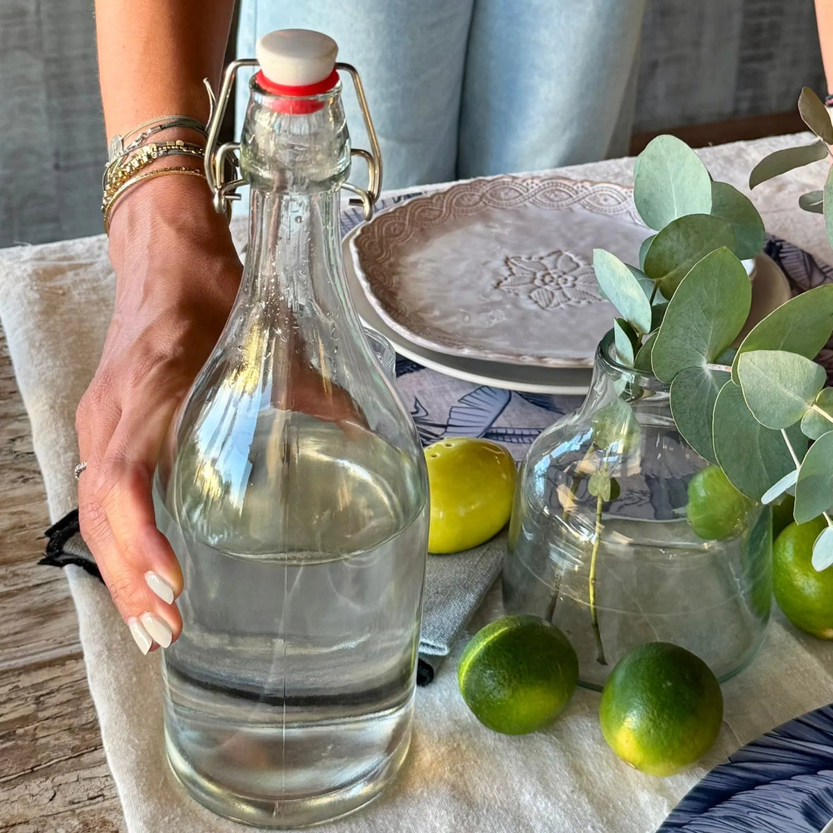 Botella vidrio L con tapa