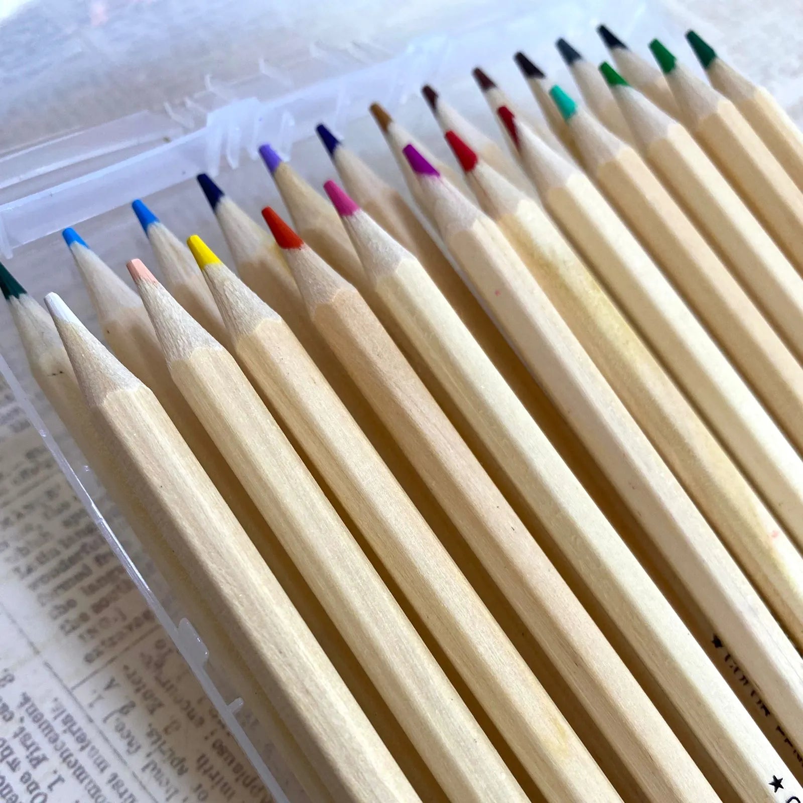 caja 24 lápices colores