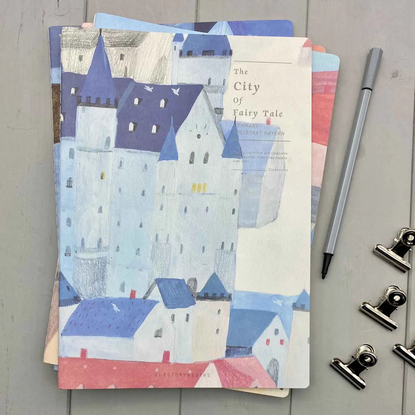 Cuaderno grande ciudad azul