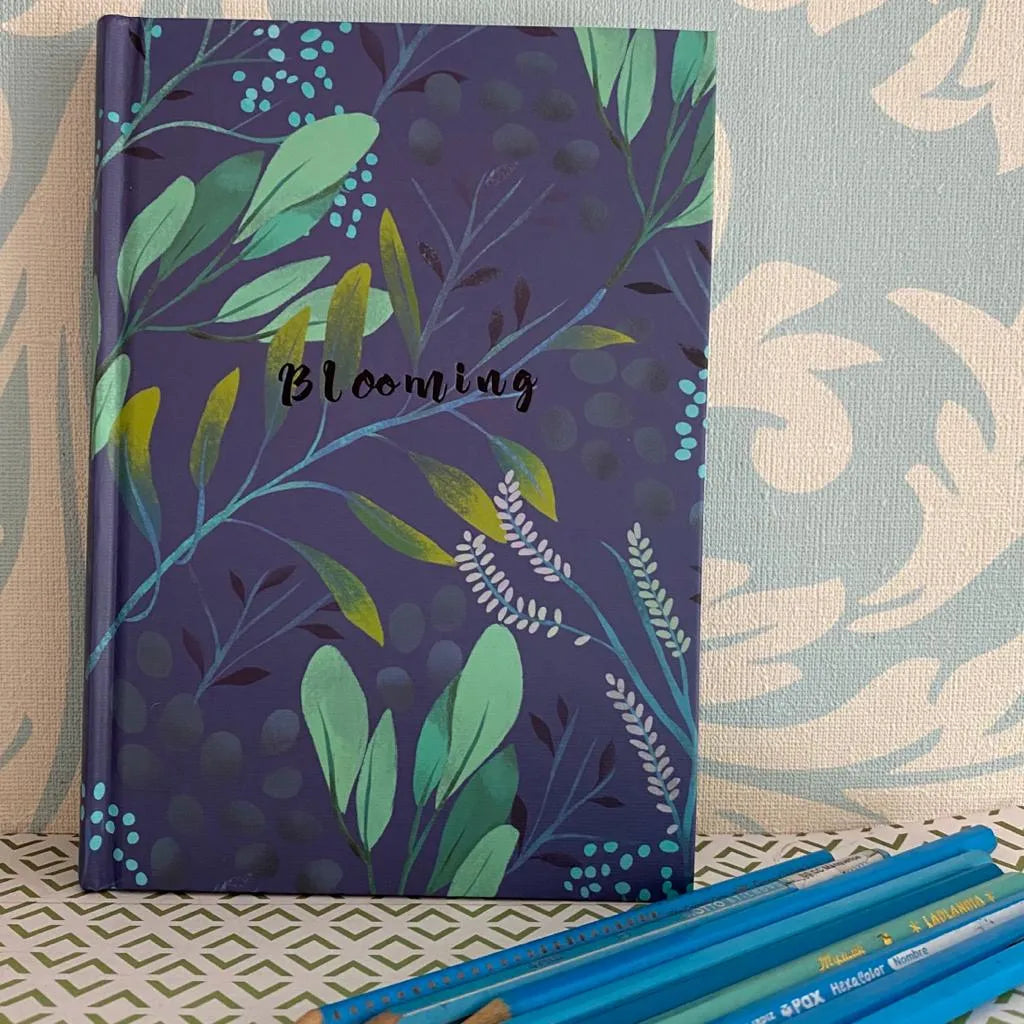 Cuaderno tapa gruesa blooming azul hojas verdes