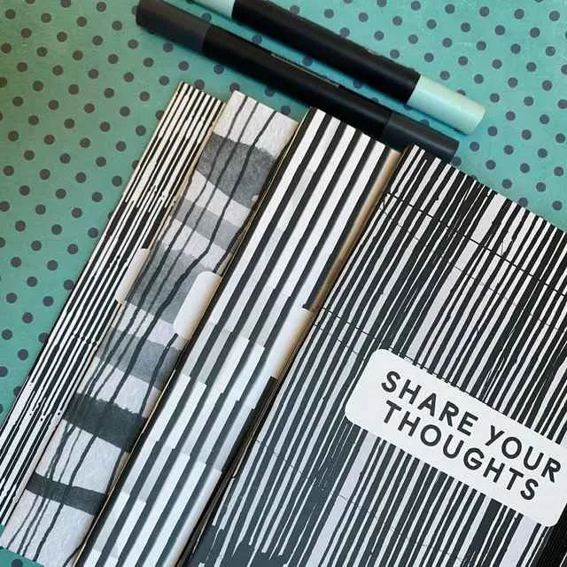 Libreta tapa dura L blanca y negra