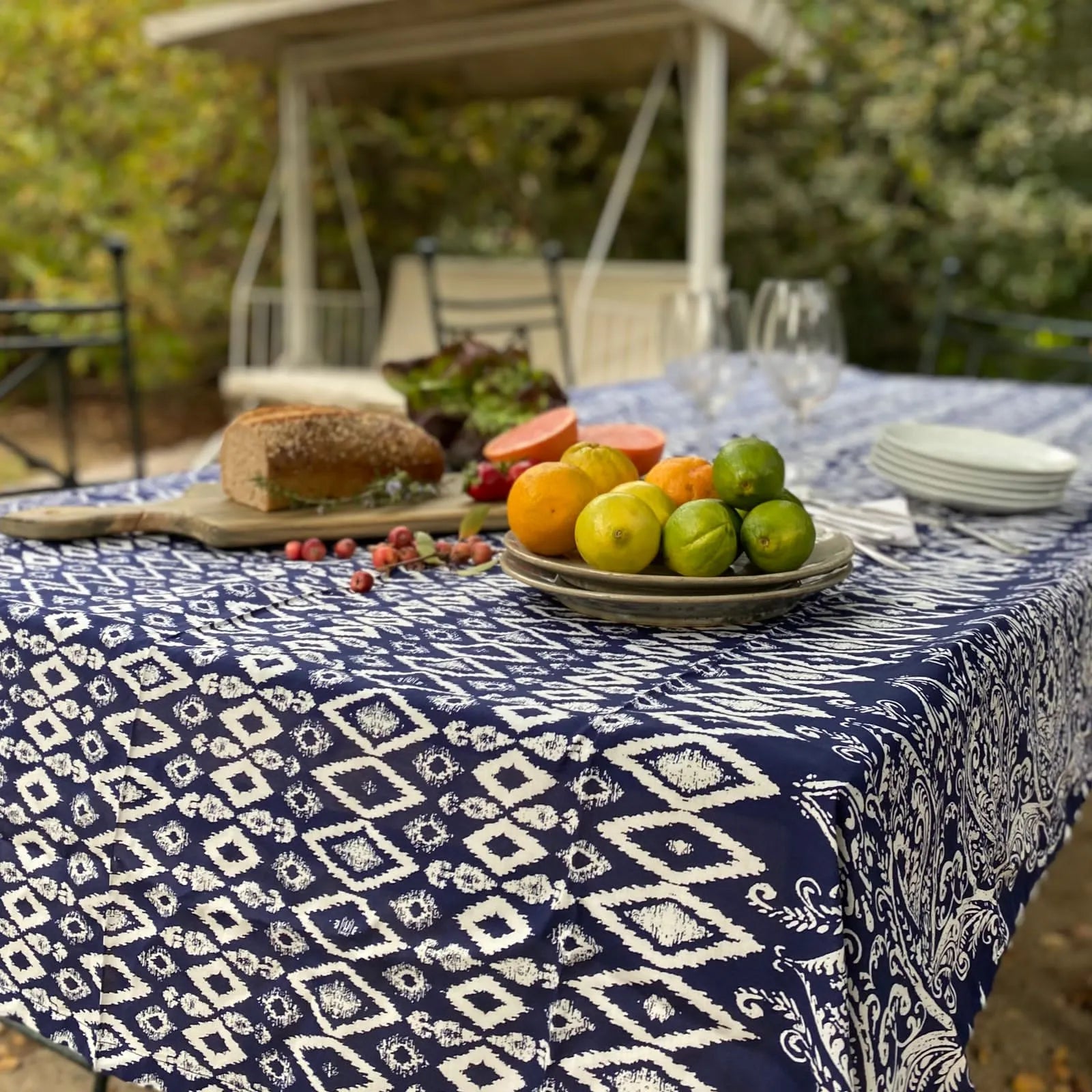 Mantel género azul rombos