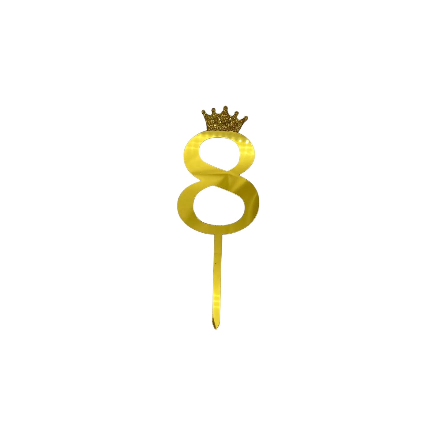 Número con corona dorado ocho