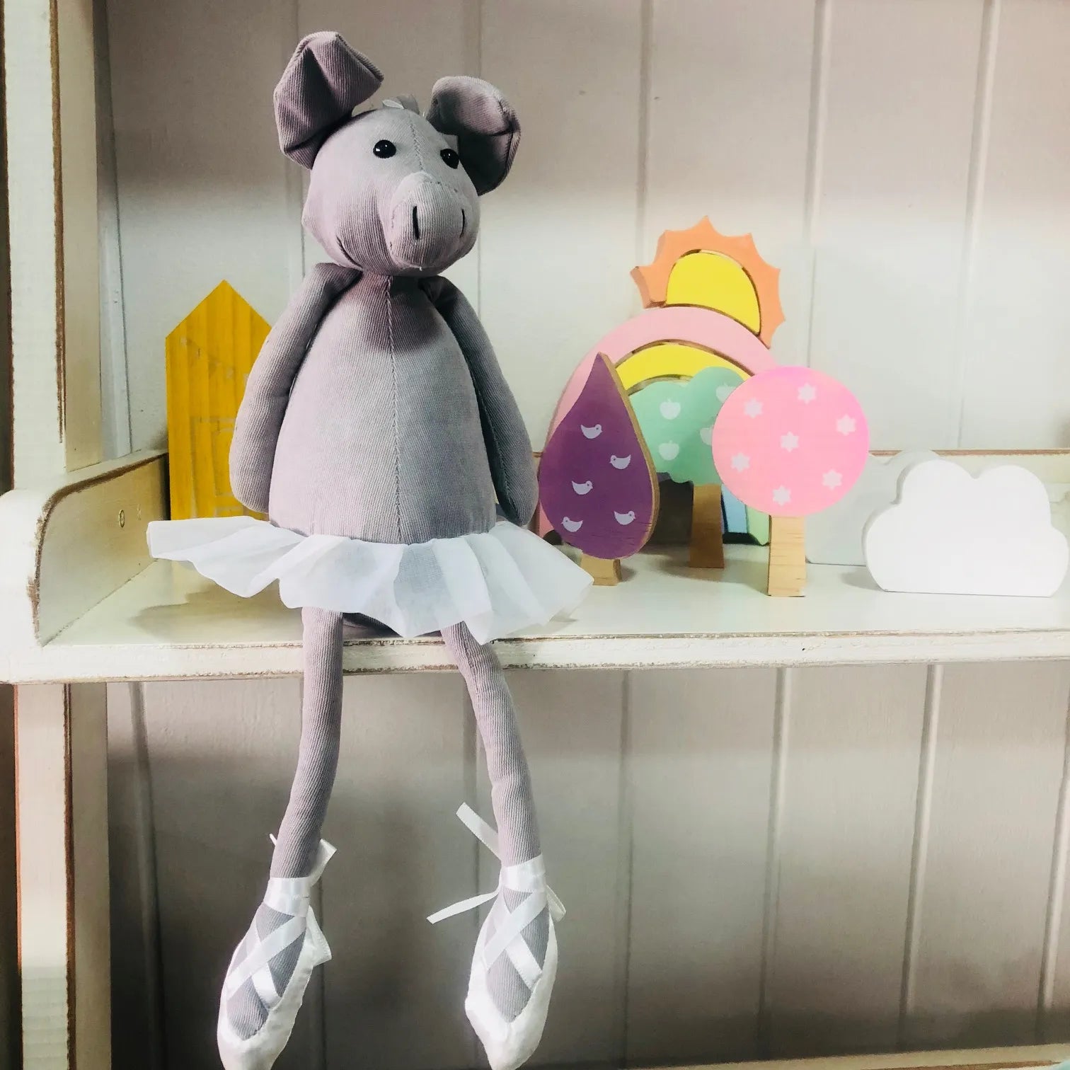 Peluche chanchita bailarina gris